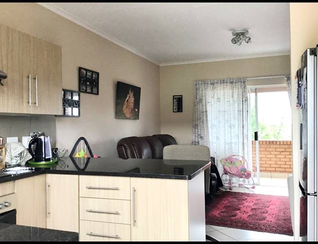 2 BEDROOM APARTMENT FOR SALE IN MOOIKLOOF RIDGE